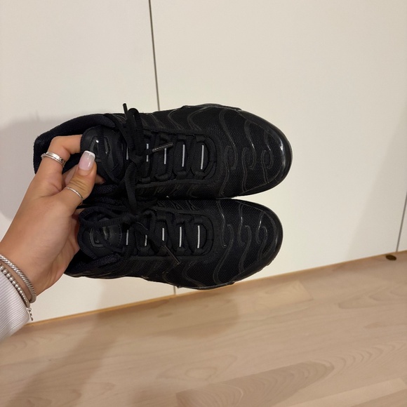 Nike TNs - Picture 2 of 5